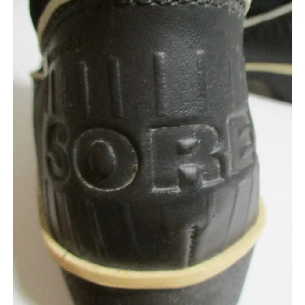Sorel Women's Black Suede Ankle Winter Boots Size 8 READ